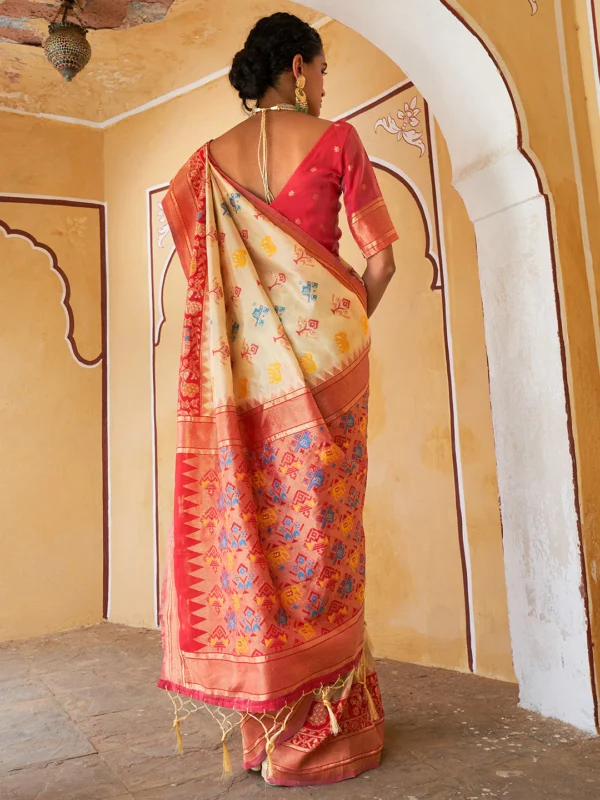 Beige Cotton Silk Woven Design Saree with Unstitched Blouse Piece Janasya 1818
