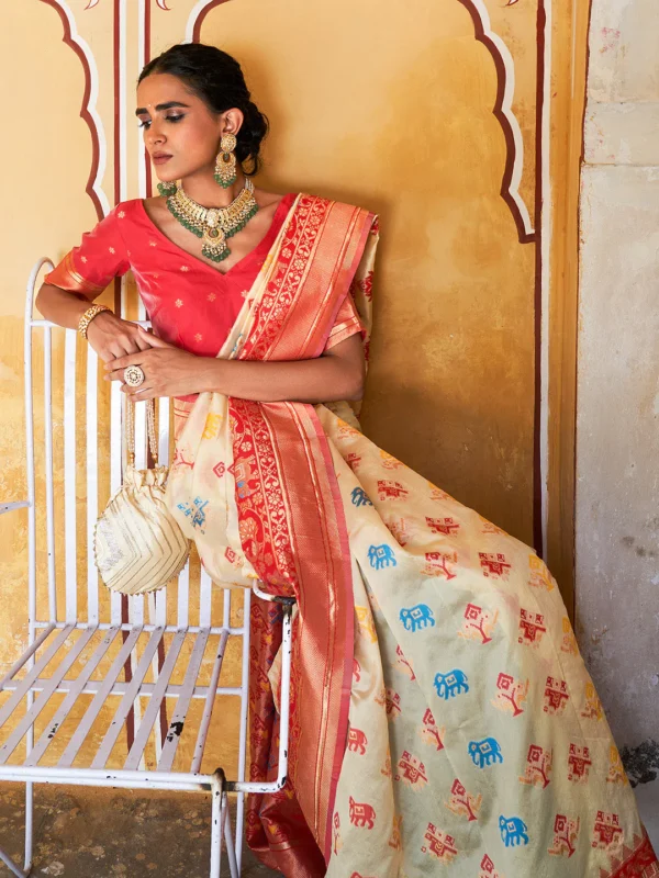 Beige Cotton Silk Woven Design Saree with Unstitched Blouse Piece Janasya 3761