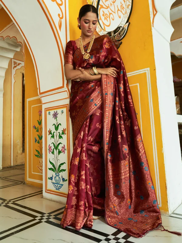 Maroon Banarasi Silk Woven Dual Tone Floral Design Saree with Unstitched Blouse Piece Janasya 6708