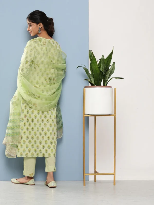 Divena Green Cotton Straight pant set with Organza Dupatta - Image 4