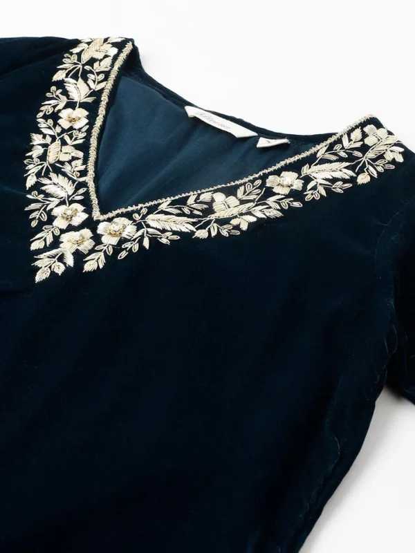 Divena Teal Green Velvet hand work Kurta pant With Organza Dupatta set - Image 5