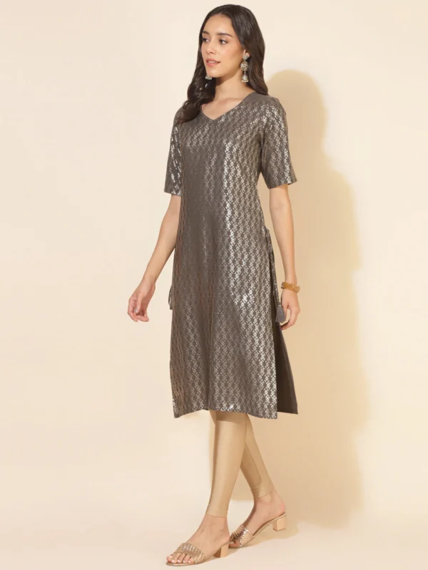 Grey Crepe Foil Printed Straight Kurta - Image 4