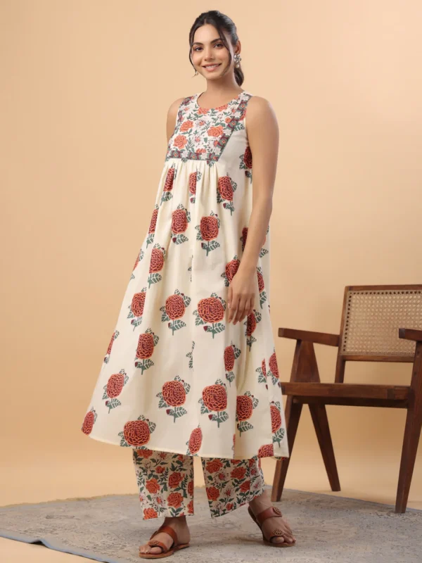 Cream Cotton Floral Gathered Kurta Set - Image 5