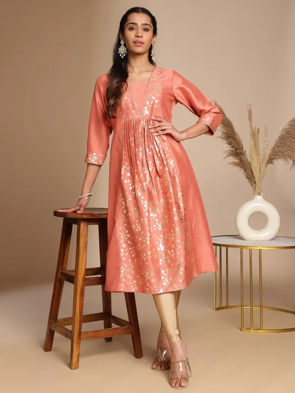 Peach Crepe Silk Floral Panelled Kurta - Image 2