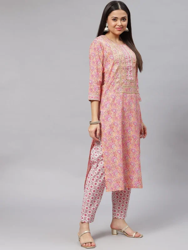 Divena Pink Cotton kurta Pant set with Dupatta - Image 3