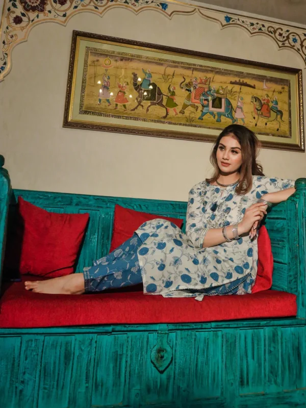 Divena White and Blue Cotton Kurta and Pant Set - Image 2