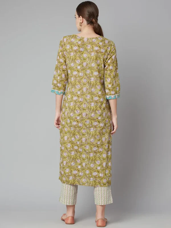 Divena Pastel green Floral Printed Cotton kurta Pant Set - Image 4