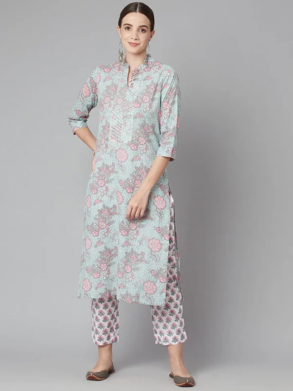 Divena Grey Pastel floral Printed Cotton kurta pant set - Image 2