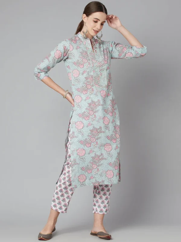 Divena Grey Pastel floral Printed Cotton kurta pant set - Image 4