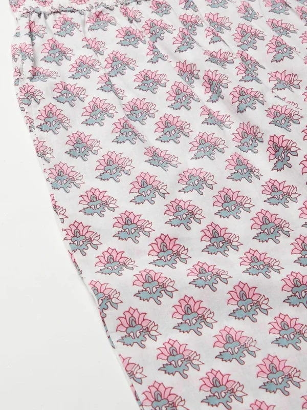 Divena Grey Pastel floral Printed Cotton kurta pant set - Image 8