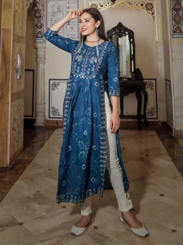 Divena Blue Printed Straight Kurti With Palazzo - Image 2