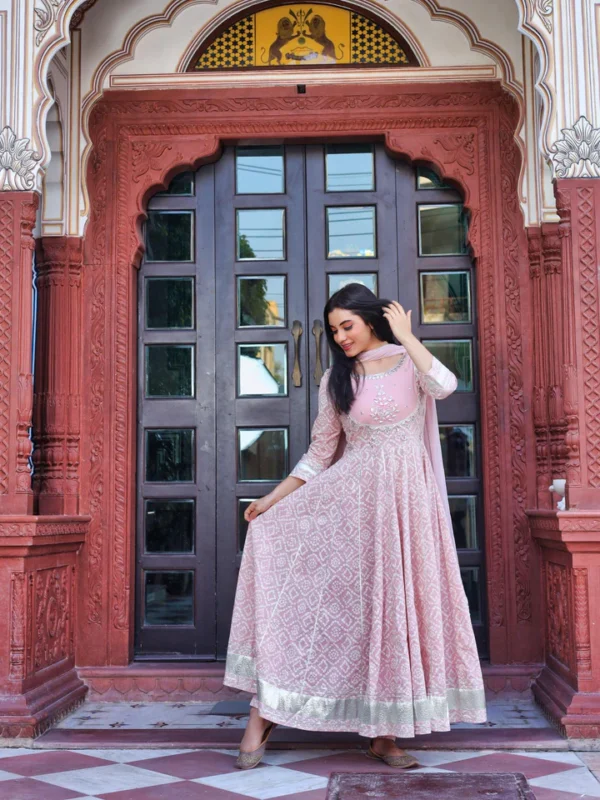 Divena Light Pink Cotton Anarkali Kurta Pant set with Net Dupatta - Image 5