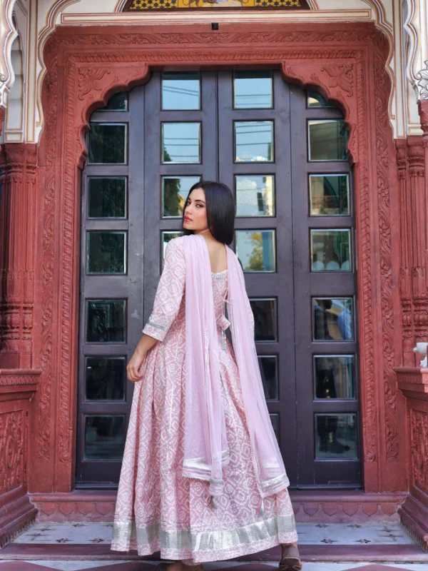 Divena Light Pink Cotton Anarkali Kurta Pant set with Net Dupatta - Image 7