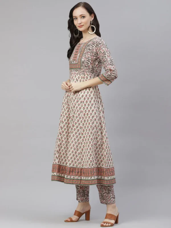 Divena Off white Floral anarkali kurta pant set with Dupatta - Image 3