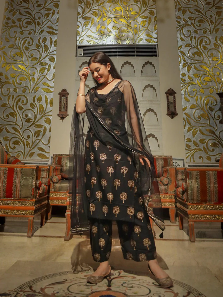 DK0670.1_720x Divena Black shoulder strip Kurta Palazoo set with net Dupatta - Image 1