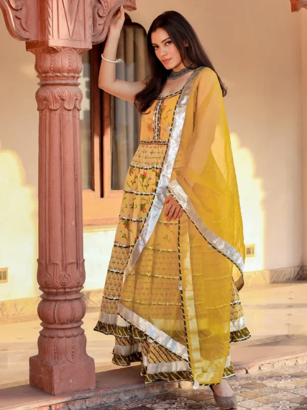 Divena Yellow Cotton Sleeves less anarkali Skirt Set With Dupatta - Image 3
