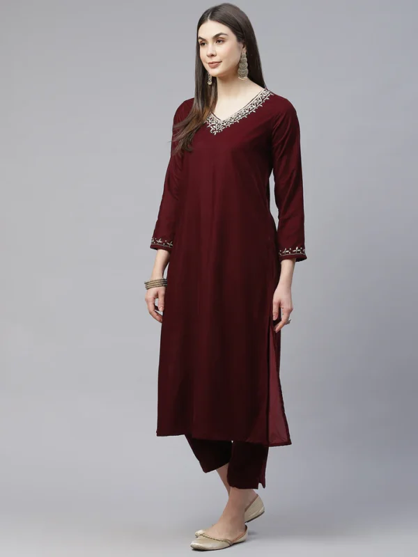 Divena Maroon Velvet hand work Kurta pant With Net Dupatta set - Image 3