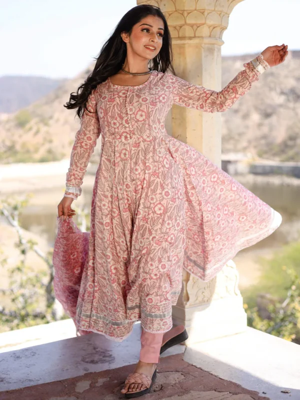 Divena Baby Pink Cotton Anarkali Kurta Pant Set With Dupatta - Image 3