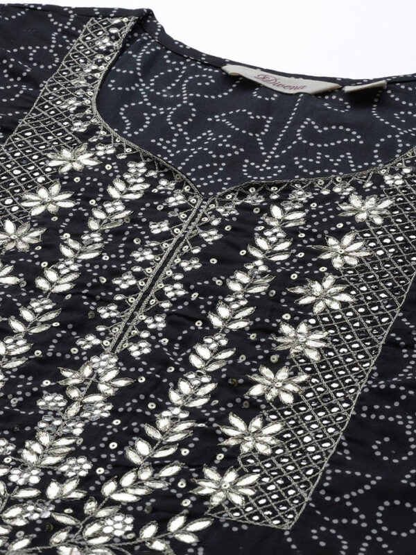 Divena Black and White Cotton Kurta Pant Set With Dupatta - Image 5