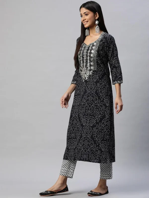 Divena Black and White Cotton Kurta Pant Set With Dupatta - Image 3