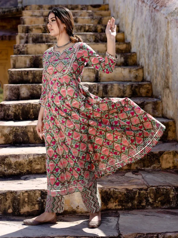 Divena Green Floral Printed Anarkali Kurta Pant Sets - Image 5