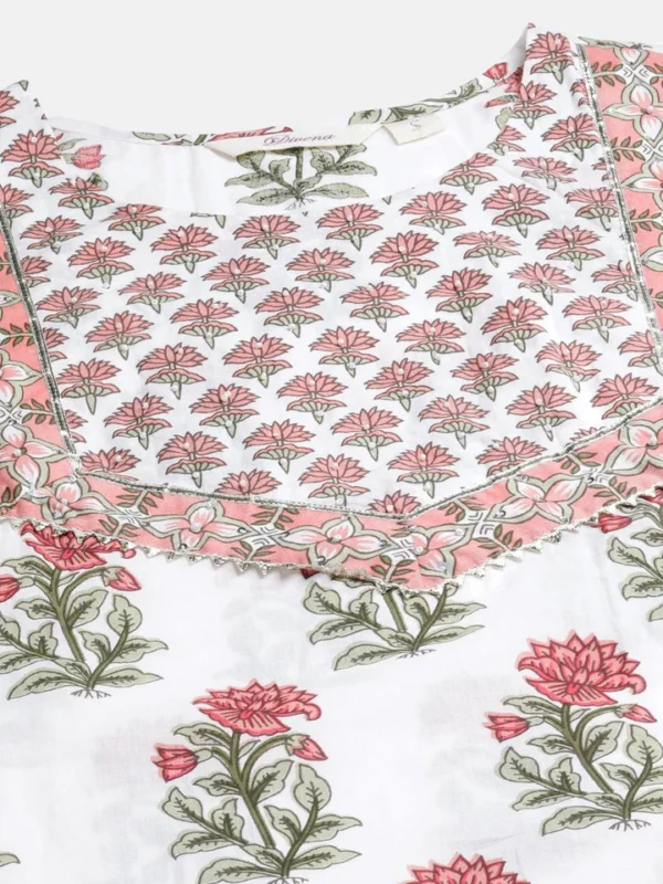 Divena White Floral Kurta pant set with Mulmul Dupatta - Image 5