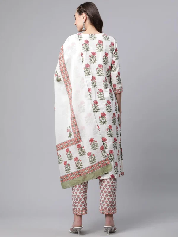Divena White Floral Kurta pant set with Mulmul Dupatta - Image 4