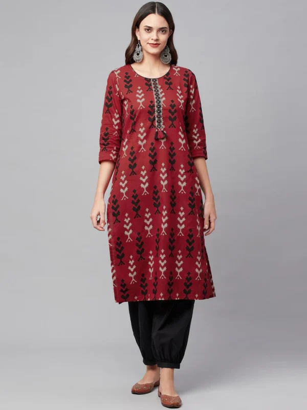 Divena Maroon Cotton Straight Kurta Hem Cuffed Pant set - Image 2