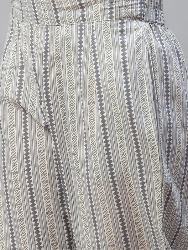 Divena Grey and White Floral Printed Kurta Pant Set with Dupatta - Image 6