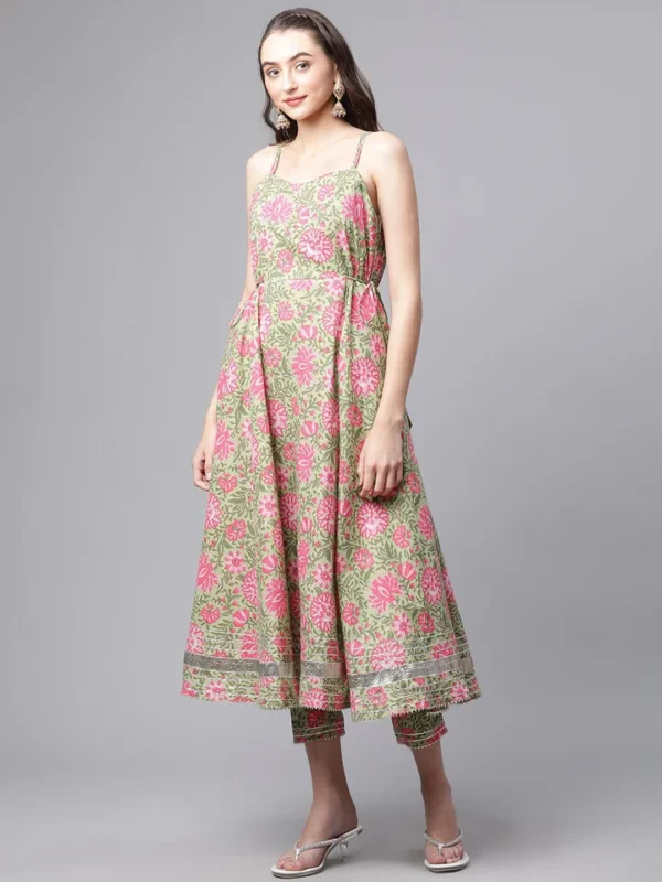 Divena Green Floral Printed Anarkali Kurta Pant Set with Dupatta - Image 3
