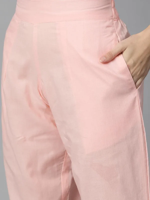Divena Pink Cotton Straight Kurta Pant Set With Dupatta - Image 4