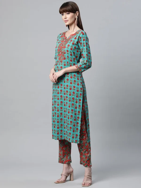 Divena Rama Green Cotton Straight Kurta Pant Set with Dupatta - Image 3