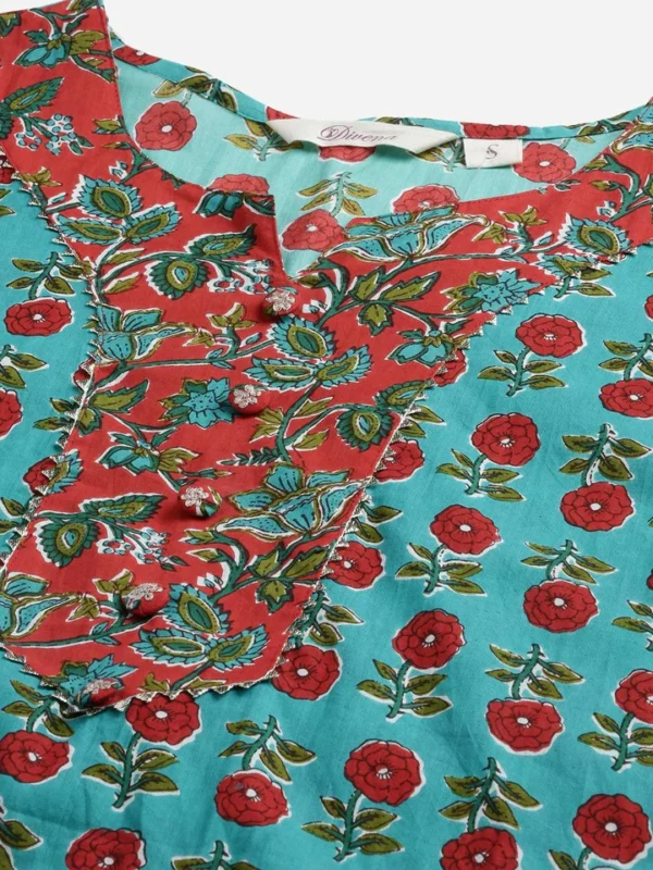 Divena Rama Green Cotton Straight Kurta Pant Set with Dupatta - Image 5