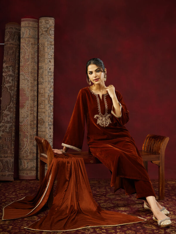 Janasya Women's Brown Velvet Zari Yoke Embroidered Straight Kurta Set - Image 2