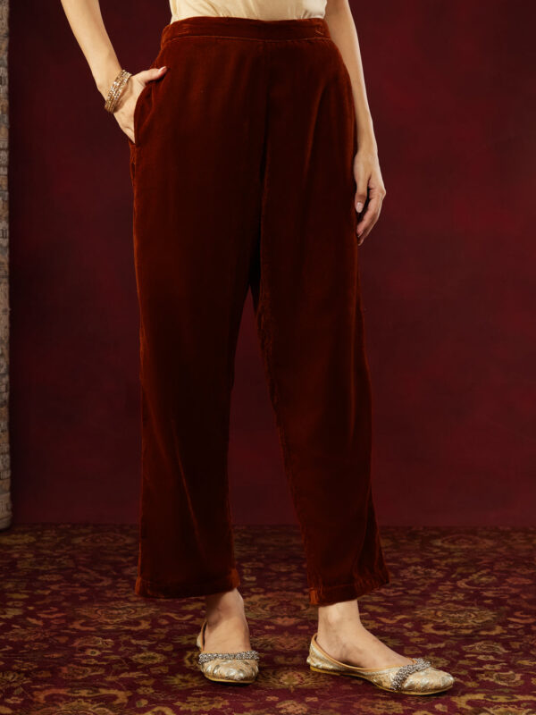 Janasya Women's Brown Velvet Zari Yoke Embroidered Straight Kurta Set - Image 8