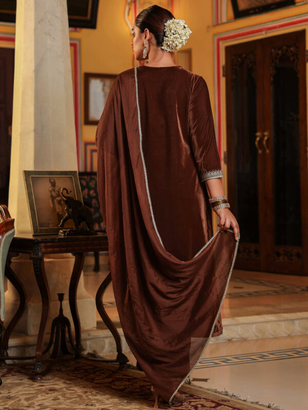 Janasya Women's Brown Velvet Embellished Gold Printed Straight Kurta Set - Image 8
