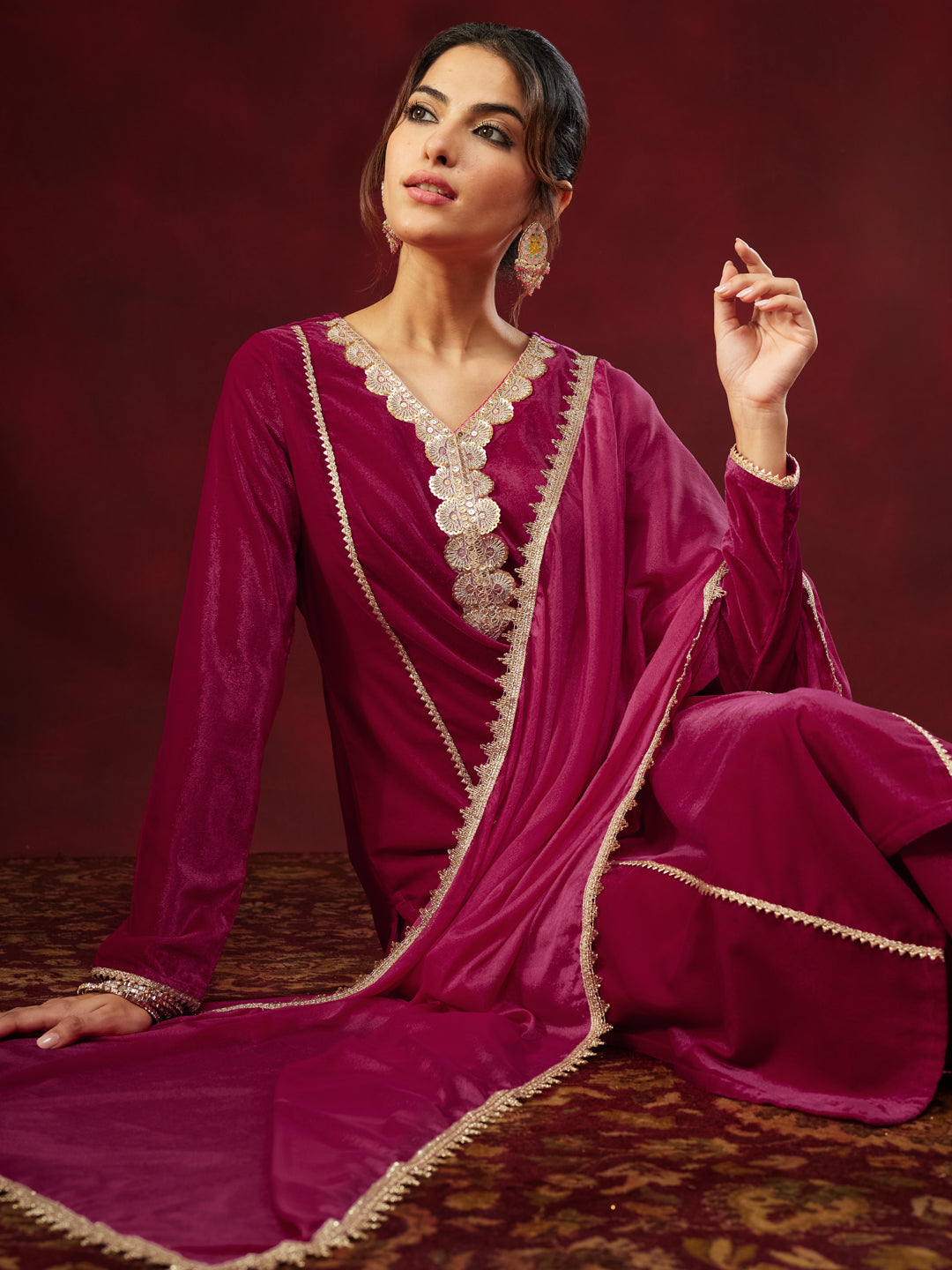 JAB25ST03278 Janasya Women's Pink Velvet Embellished Straight Kurta Set - Image 1