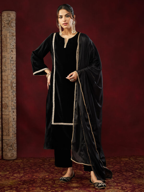 Janasya Women's Black Velvet Embellished Straight Kurta Set - Image 3