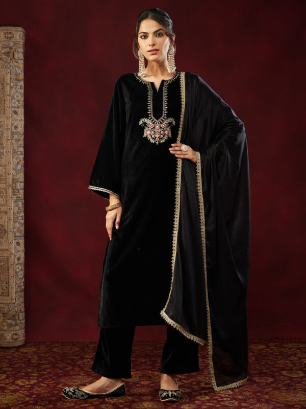 Janasya Women's Black Velvet Yoke Embroidered Straight Kurta Set - Image 5