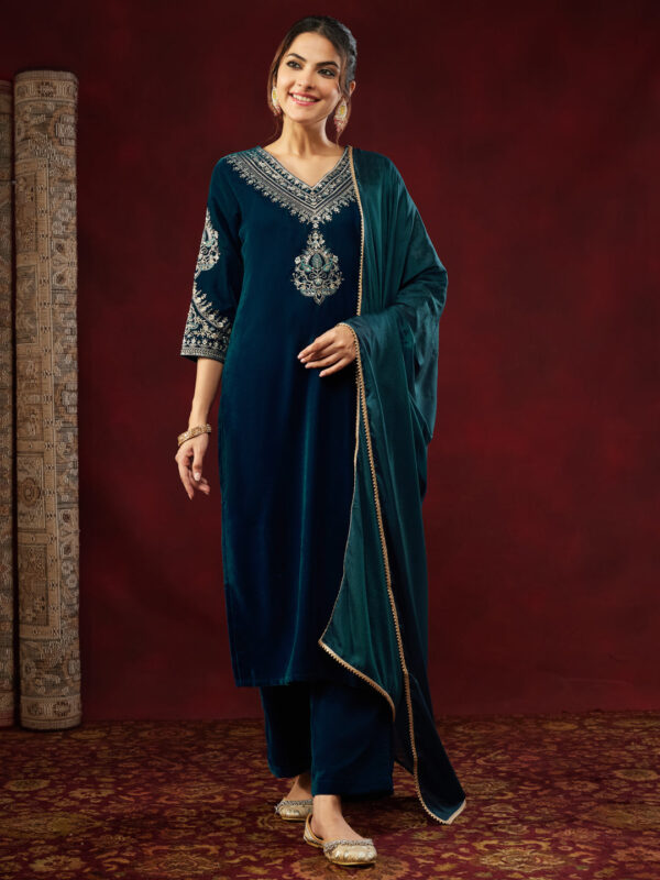 Janasya Women's Teal Blue Velvet Zari Embroidered Straight Kurta Set - Image 5