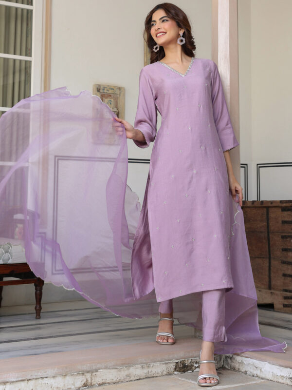Best seller Women's Lavender Chinon Embellished Kurta with Pant and Dupatta - Image 3