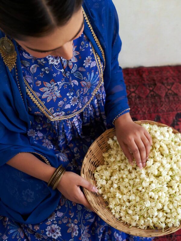 Blue Georgette Floral Kurta Palazzo Se - Image 5