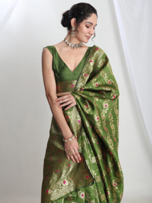 Women's Green Silk Blend Floral Woven Design Jacquard Saree with Blouse Piece