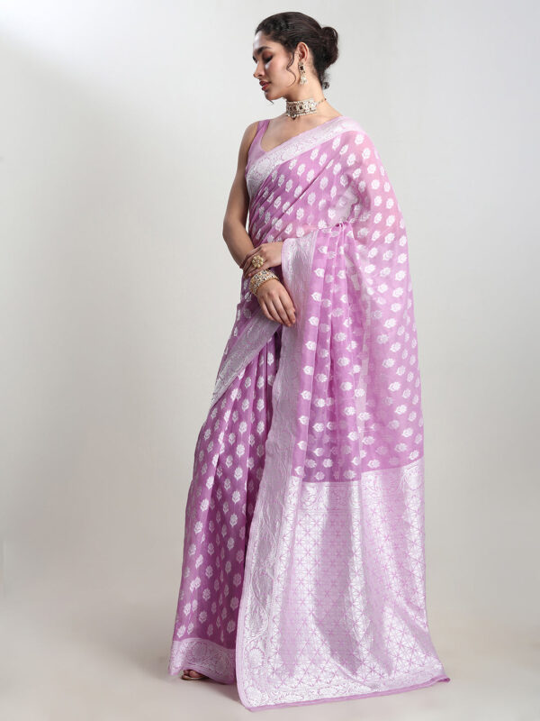 Women's Lavender Silk Blend Floral Woven Design Jacquard Saree with Blouse Piece - Image 6