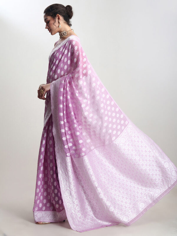 Women's Lavender Silk Blend Floral Woven Design Jacquard Saree with Blouse Piece - Image 5