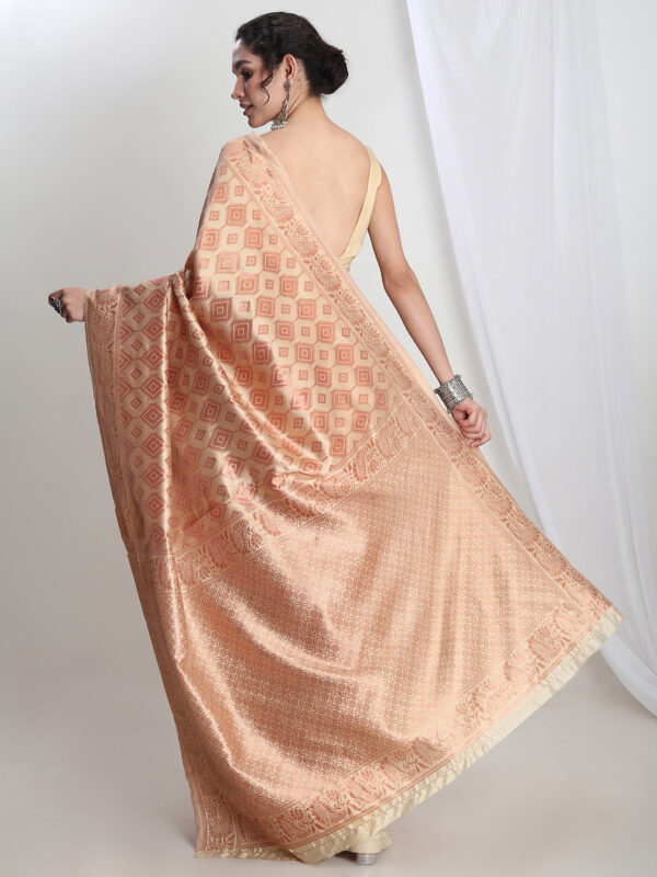 Women's Beige Silk Blend Geometric Woven Design Jacquard Saree with Blouse Piece - Image 4