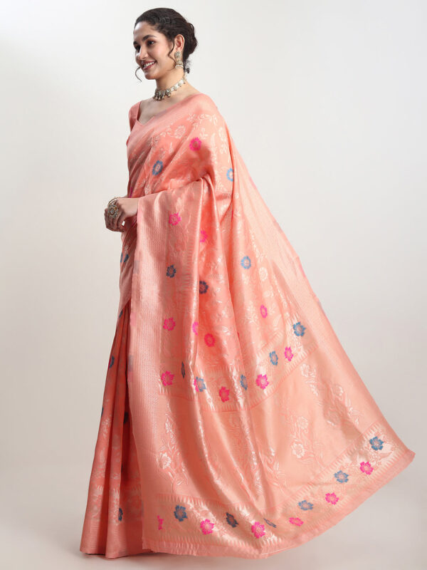 Women's Peach Silk Blend Floral Woven Design Jacquard Saree with Blouse Piece - Image 5