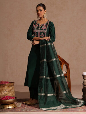 Women Floral Embroidered Sequinned Chanderi Silk Kurti With Trousers & Dupatta